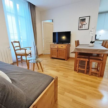 L'Eterlou, T3, Centre Luchon, Wifi, Casier A Skis, Ascenseur, 6 Personnes Bagnères-de-Luchon Екстериор снимка