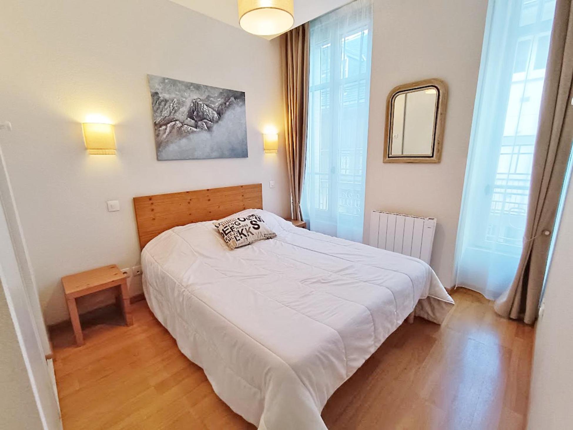 L'Eterlou, T3, Centre Luchon, Wifi, Casier A Skis, Ascenseur, 6 Personnes Bagnères-de-Luchon Екстериор снимка